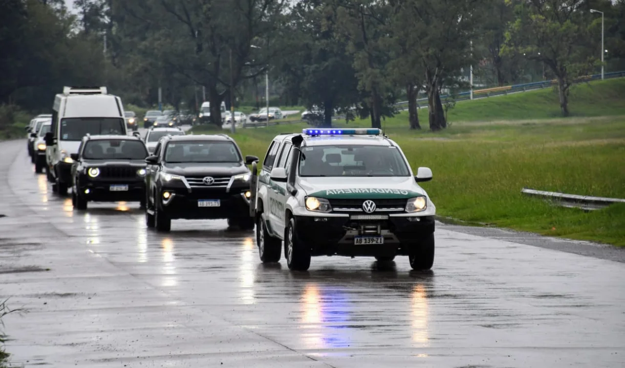 Desembarcan más vehículos del Ejército nacional para patrullar en Rosario
