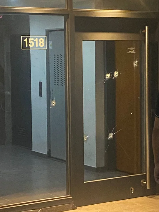 Ráfaga de disparos contra un edificio en Echesortu