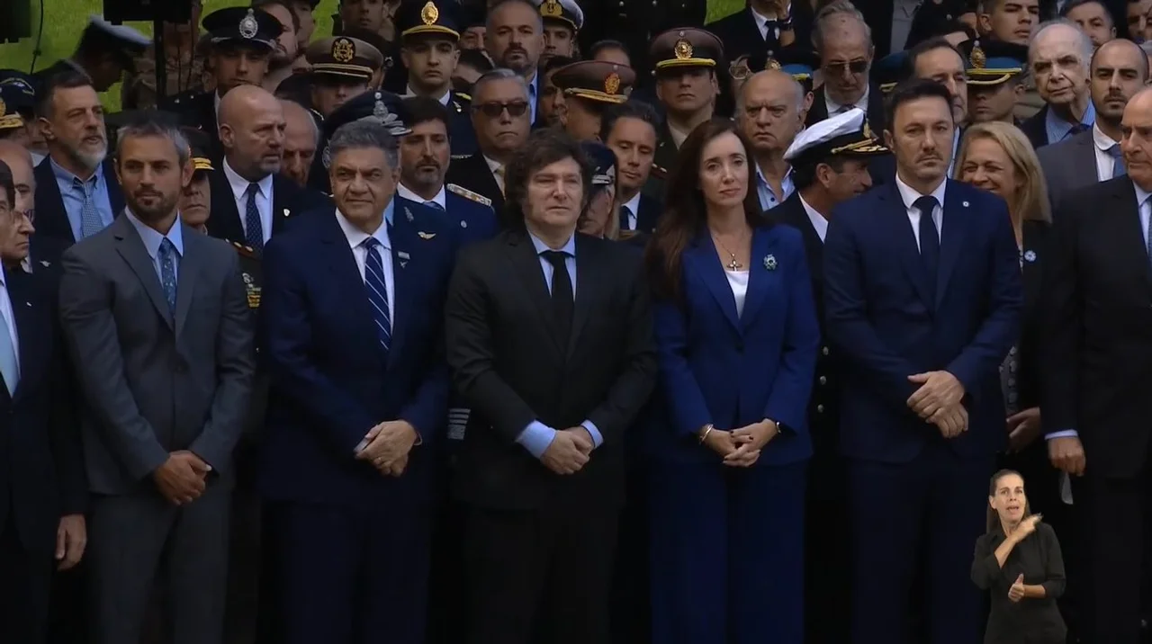 Milei reivindicó a las Fuerzas Armadas y llamó a una “reconciliación”