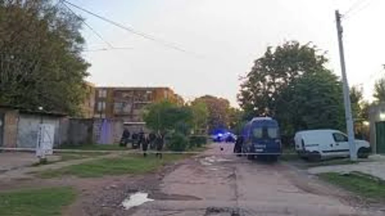 Una balacera en el barrio Casiano Casas dejó dos muertos y un herido