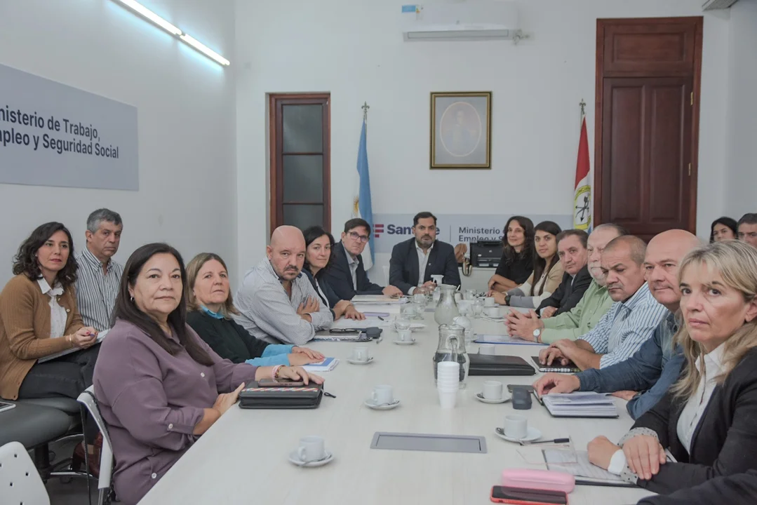 Paritarias: la Provincia y los gremios vuelven a discutir el salario