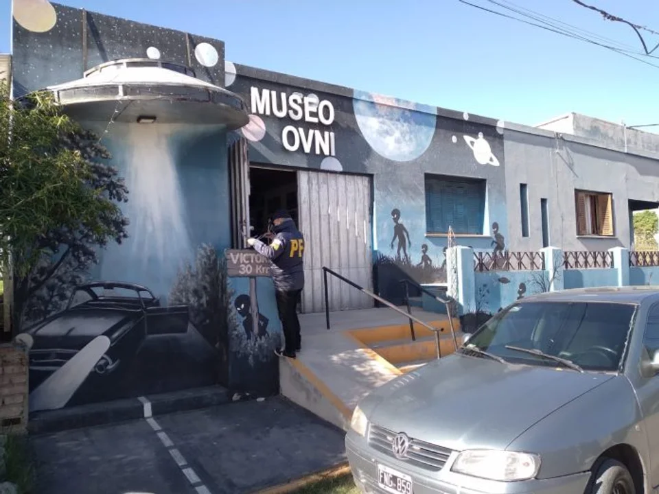 Allanaron el Museo del Ovni en Victoria por supuestas irregularidades