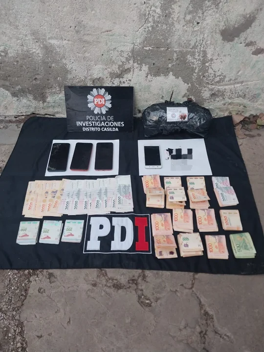 Tres personas detenidas por narcomenudeo