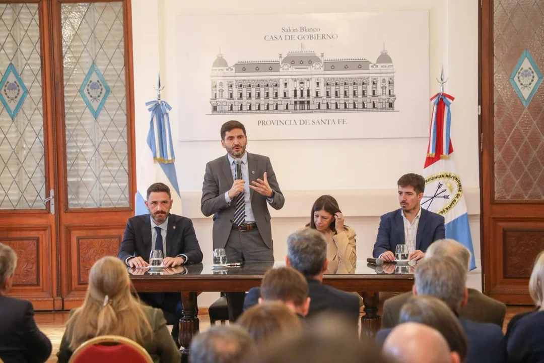 Pullaro confirmó su presencia al pacto de Mayo, convocado por Milei