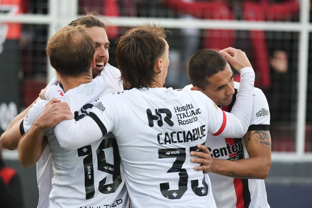 Newell's recibe a Defensa y Justicia para hacerse fuerte en casa