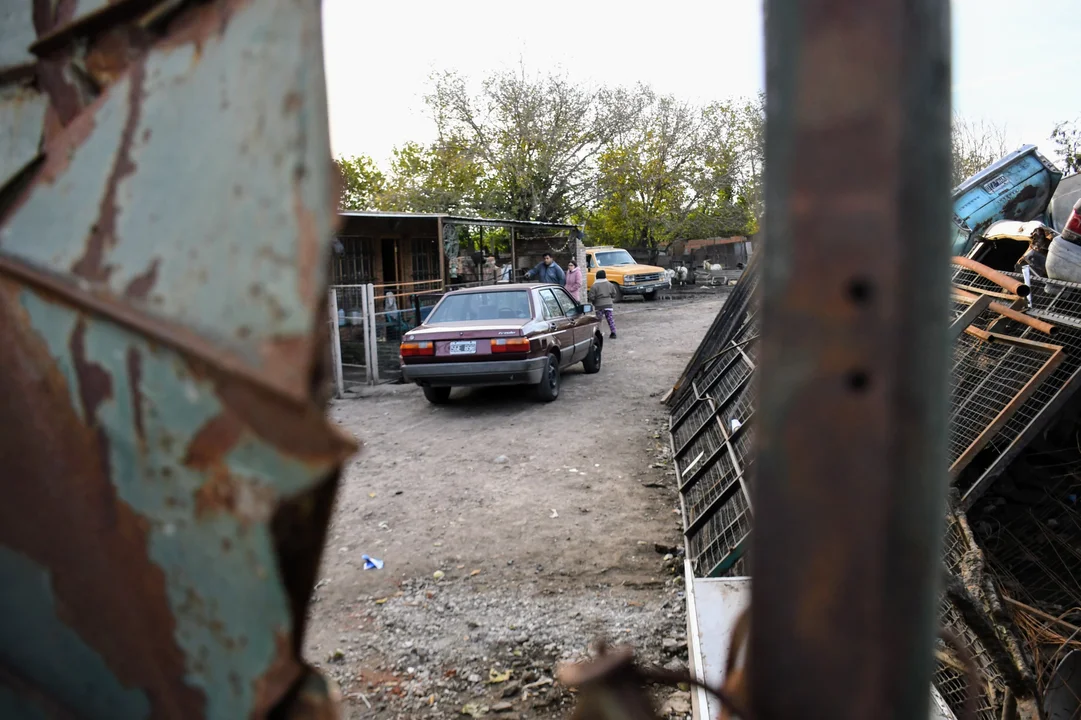 Un hombre fue asesinado de tres disparos a pleno mediodía en zona oeste