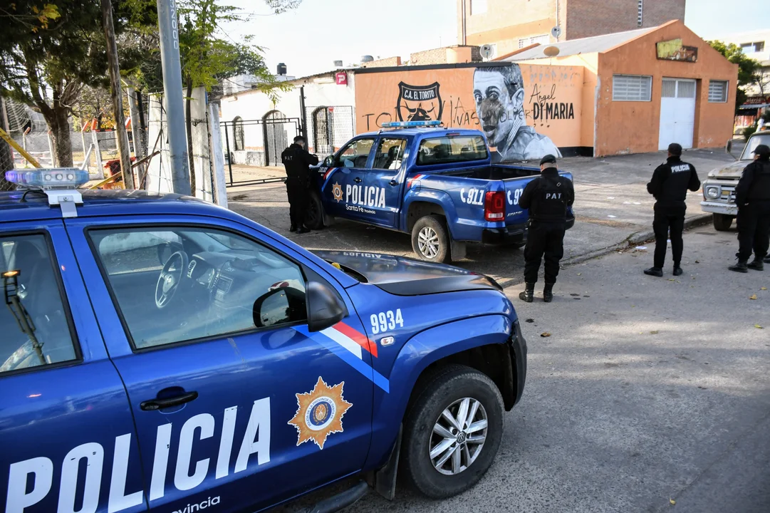 Vandalizaron el mural de Di María en el club El Torito