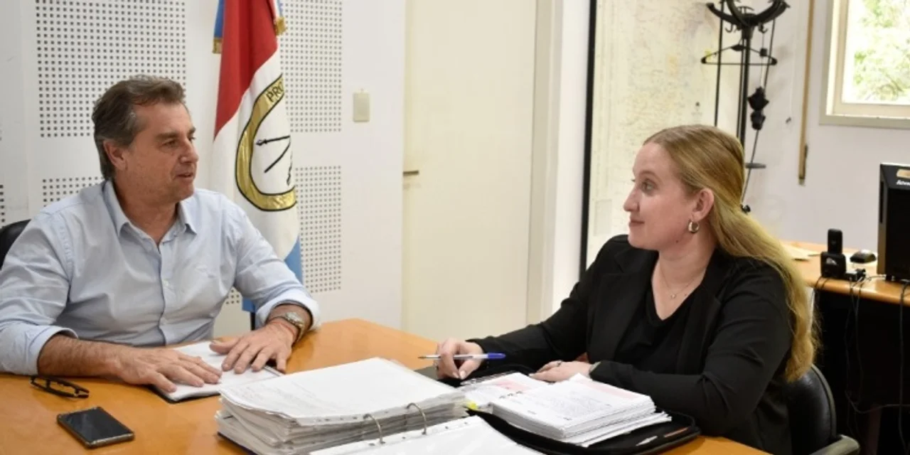 Capitani cruzó a Tejeda por la denuncia de comedores truchos: "Es show con el hambre"