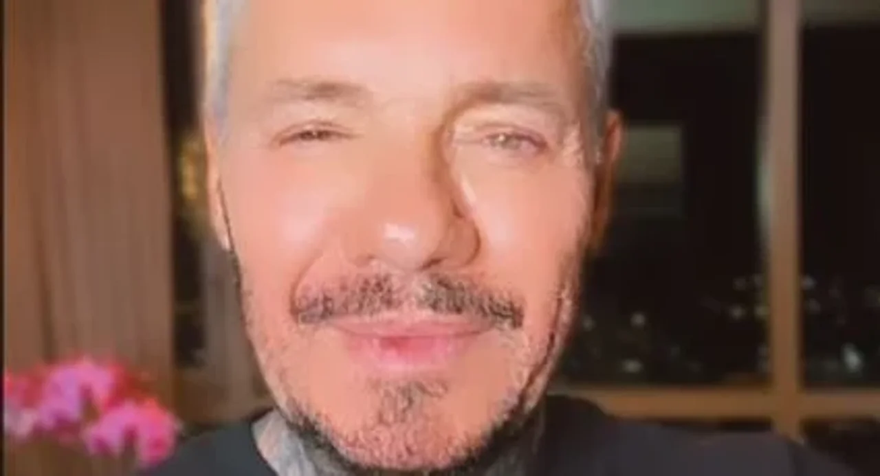Tinelli se tiñó el pelo de rosa y lo mataron: “Se parece a Furia”