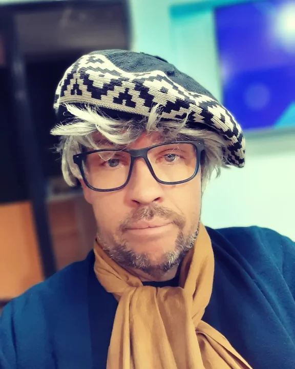 Don Vitor llega con todo su humor y se sube al escenario del Teatro Dante