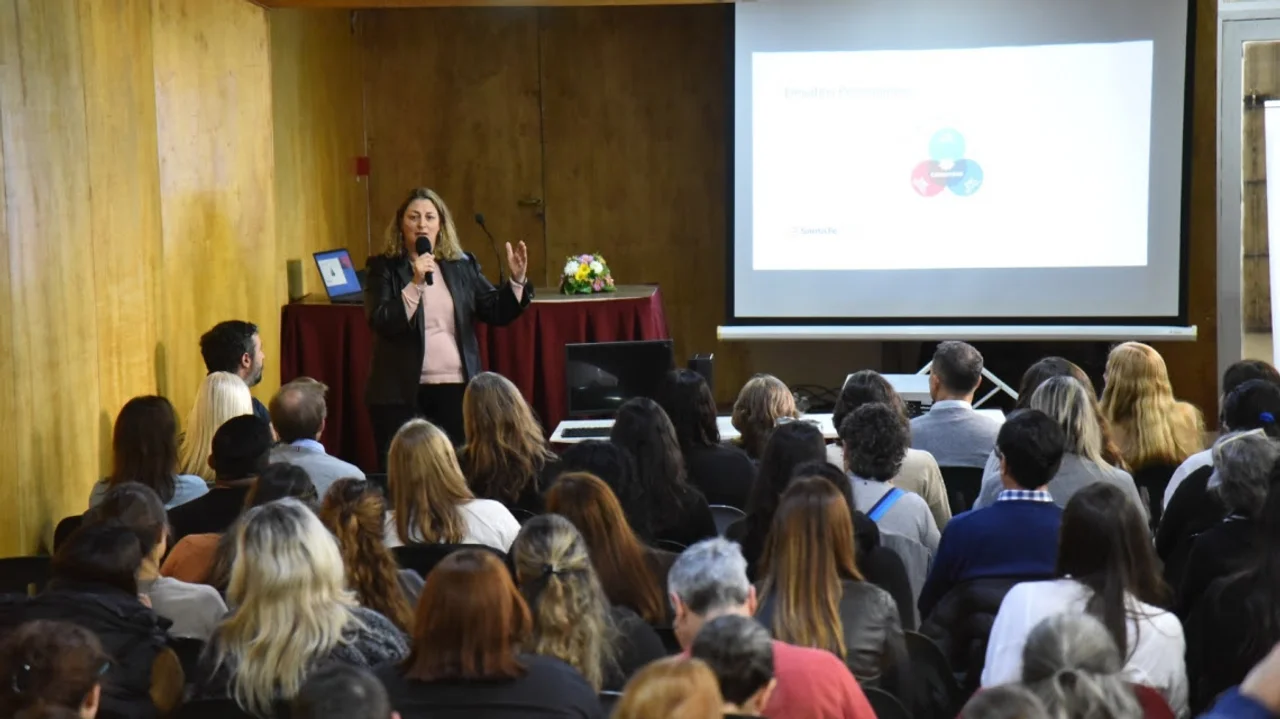 Silvia Ciancio en la jornada con referentes de centros de salud provinciales.