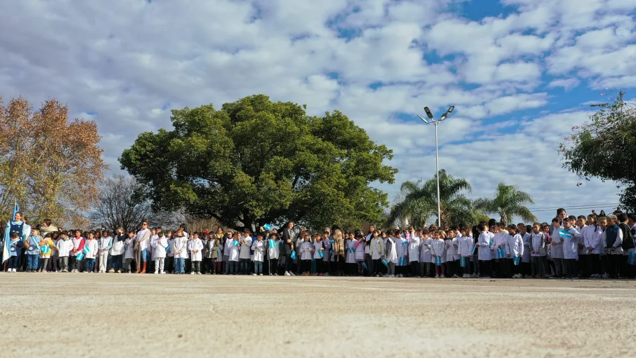 La Vicegobernadora dialogó con Radio Casilda previo al inicio del acto