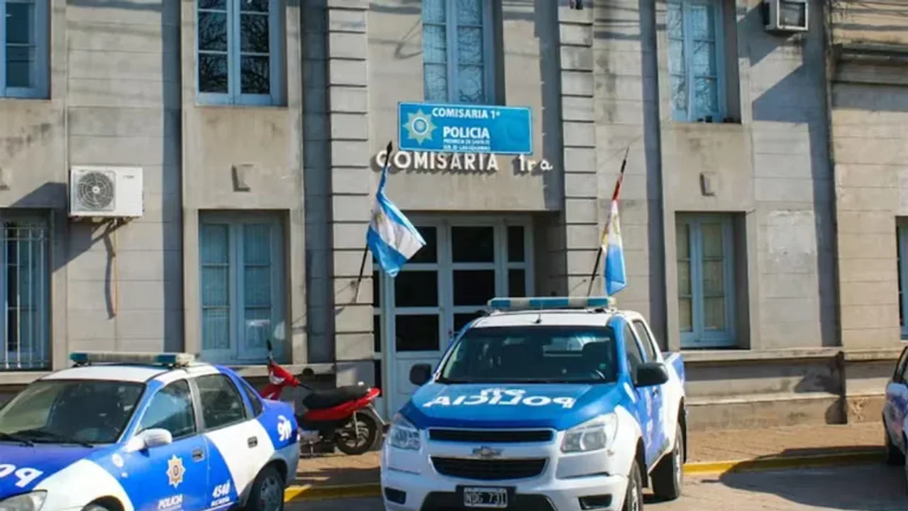 Sancionaron a una mujer policía por filmarse teniendo sexo con un detenido