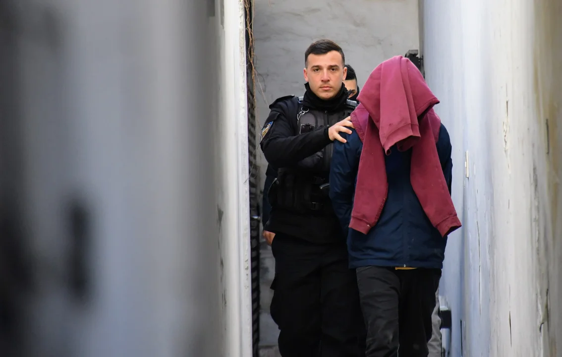 Operativo en Abasto: dos hombres quedaron detenidos por tenencia de drogas