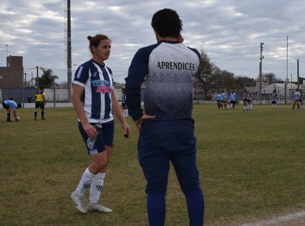 Las chicas de Aprendices buscan seguir haciendo historia en la Copa Santa Fe