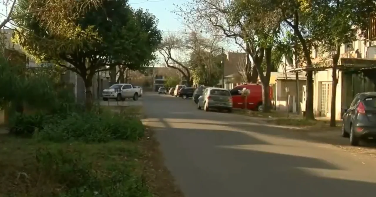 Lo atacaron con un palo y le robaron la bicicleta en plena tarde