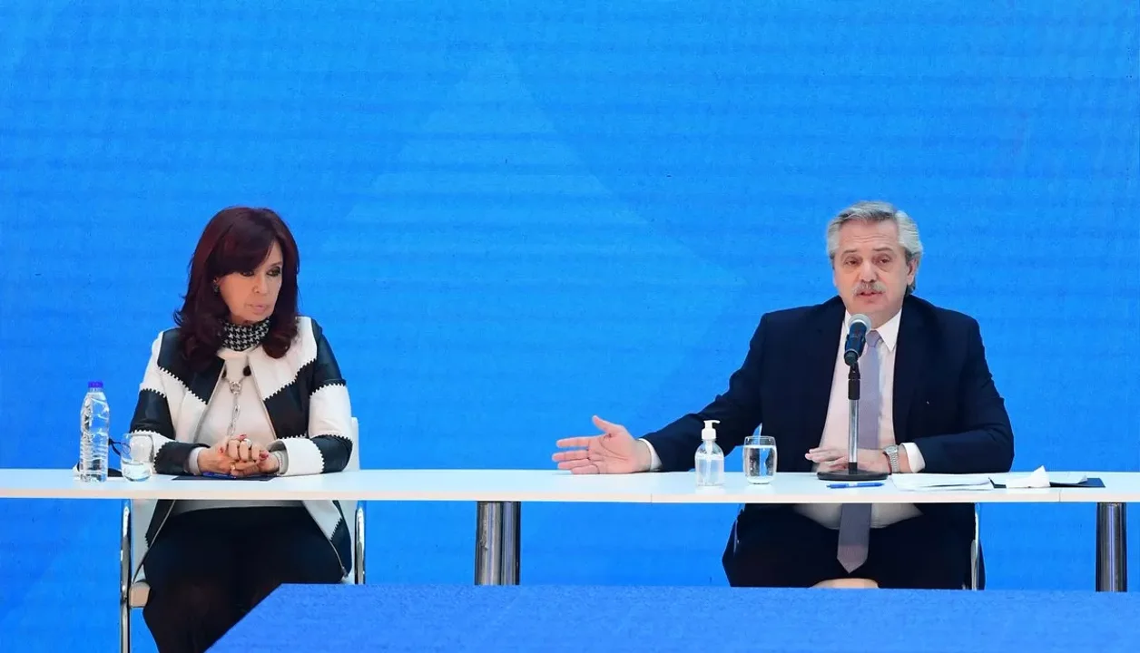 CFK: "La misoginia, el machismo y la hipocresía no tienen bandera partidaria"