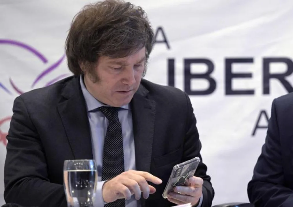 Milei respondió a la carta de Cristina y le hizo una invitación