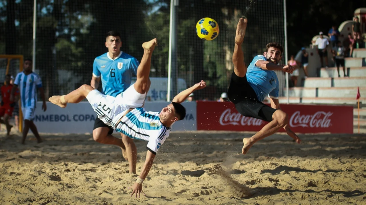 Buscan construir canchas de fútbol playa para expandir la actividad en Rosario