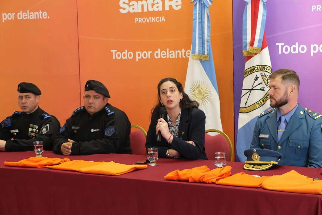 Imponen desde hoy el uniforme naranja a presos de alto perfil en Santa Fe