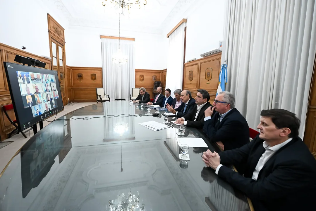 Francos y Caputo con gobernadores, para calmarles los nervios por el Presupuesto