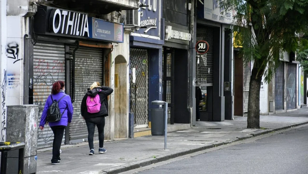 Día del Empleado de Comercio: lunes de persianas bajas en la ciudad