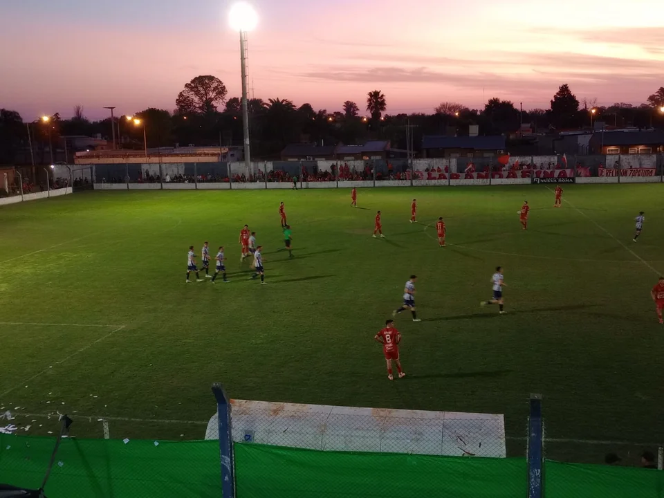 Aprendices ganó el primer partido frente a Huracán