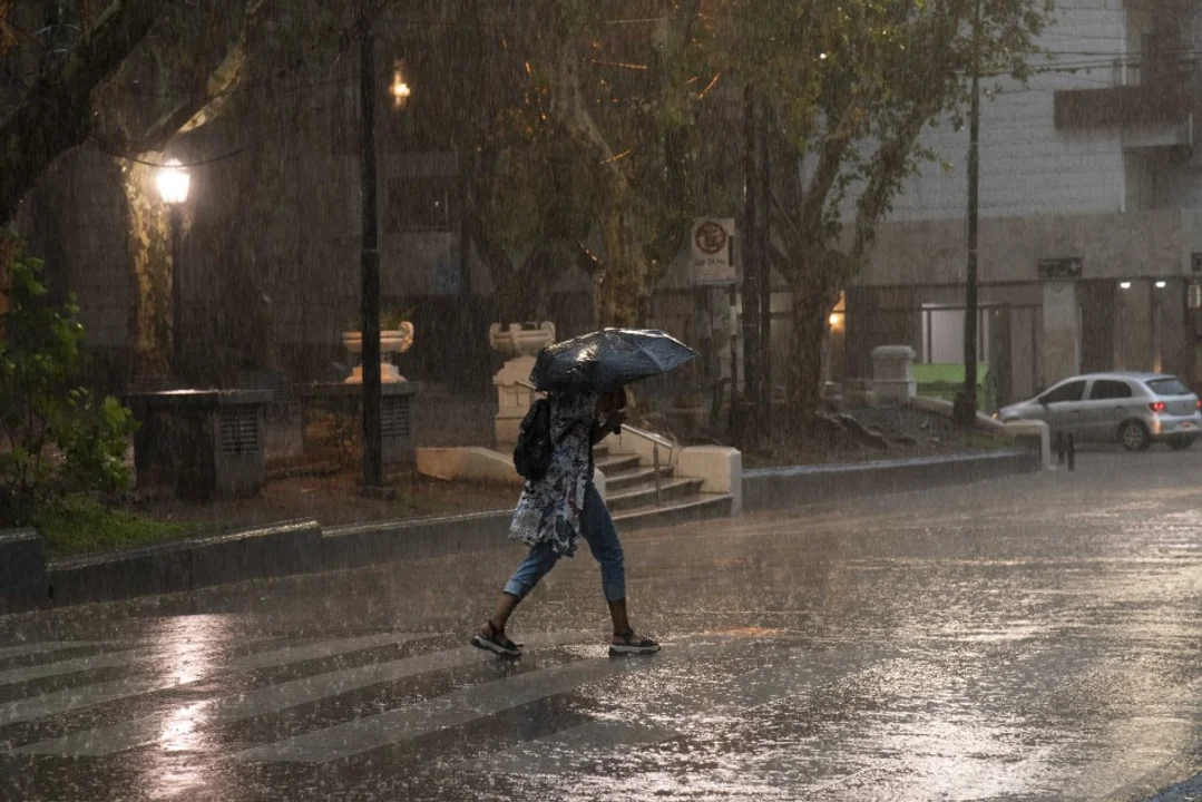 Rige alerta amarilla por tormentas 