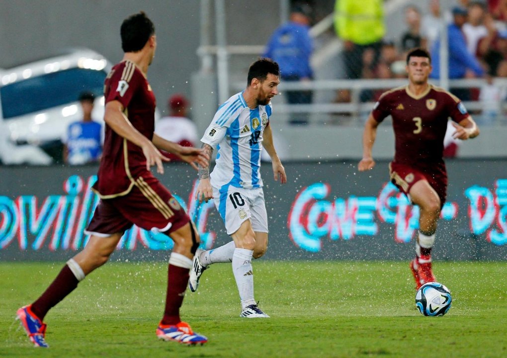 Con la vuelta de Messi y sin el Dibu, Argentina empató 1 a 1 con Venezuela