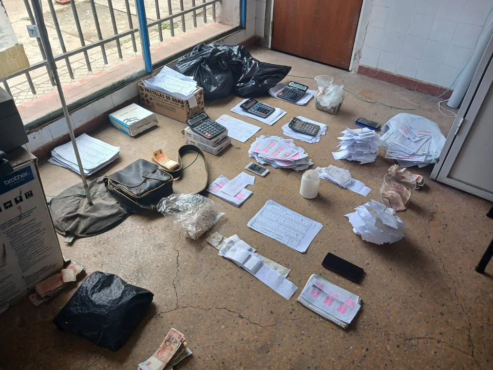 Elementos secuestrados durante los allanamientos.