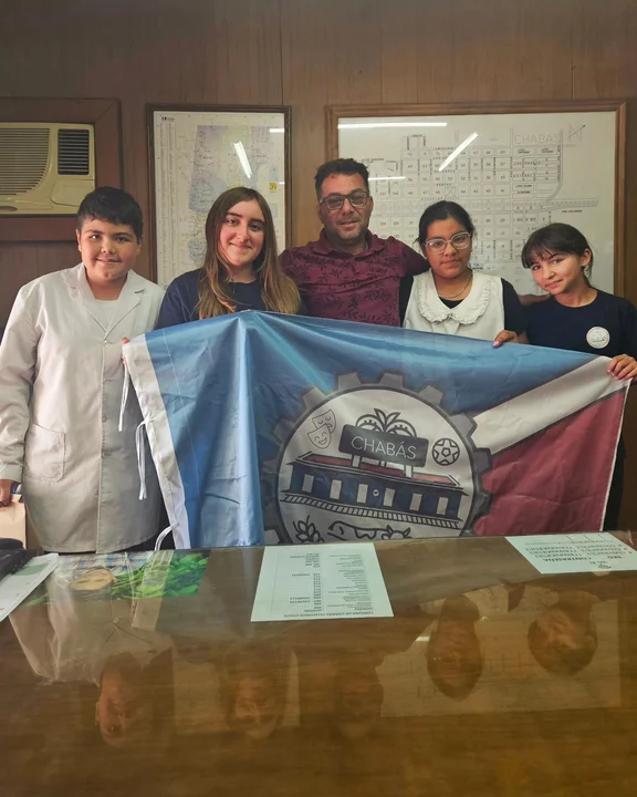 Chabás tiene nuevo símbolo y presentó a sus creadores