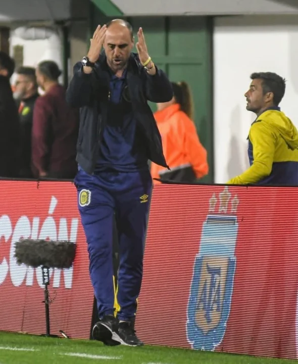 Con varios cambios, Matías Lequi prepara su último partido en el banco Canalla