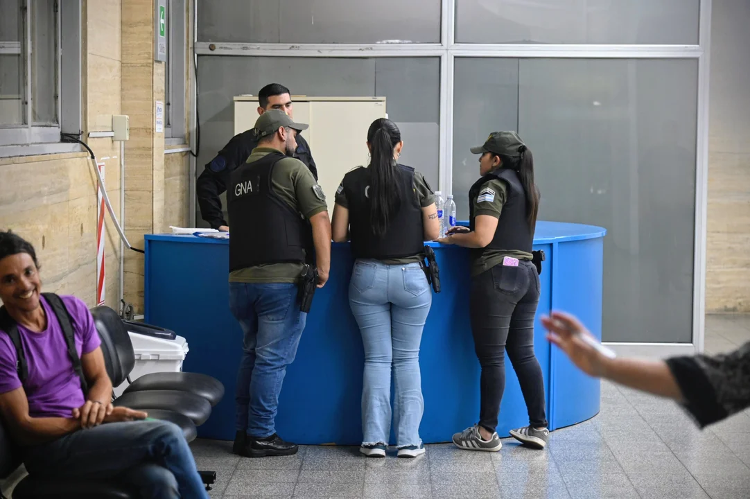 Allanamiento en la ex Afip, en Alvear al 100, de Rosario.
