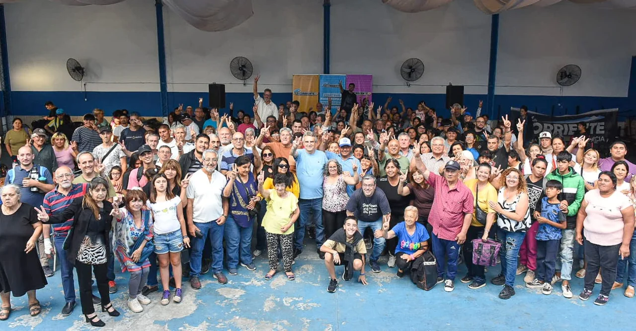 Rossi llamó a militar fuertemente "para ganarle el año que viene las elecciones a Milei"