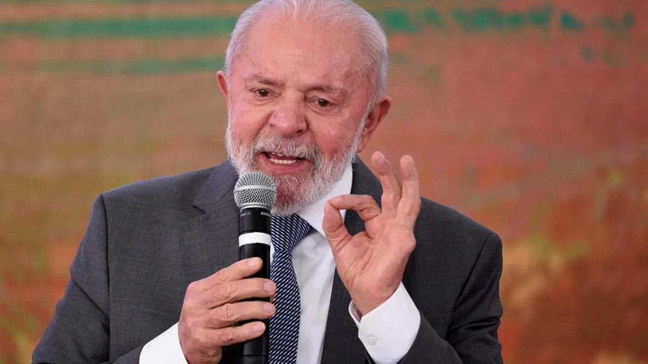Lula evoluciona en terapia intermedia a la espera del alta médica
