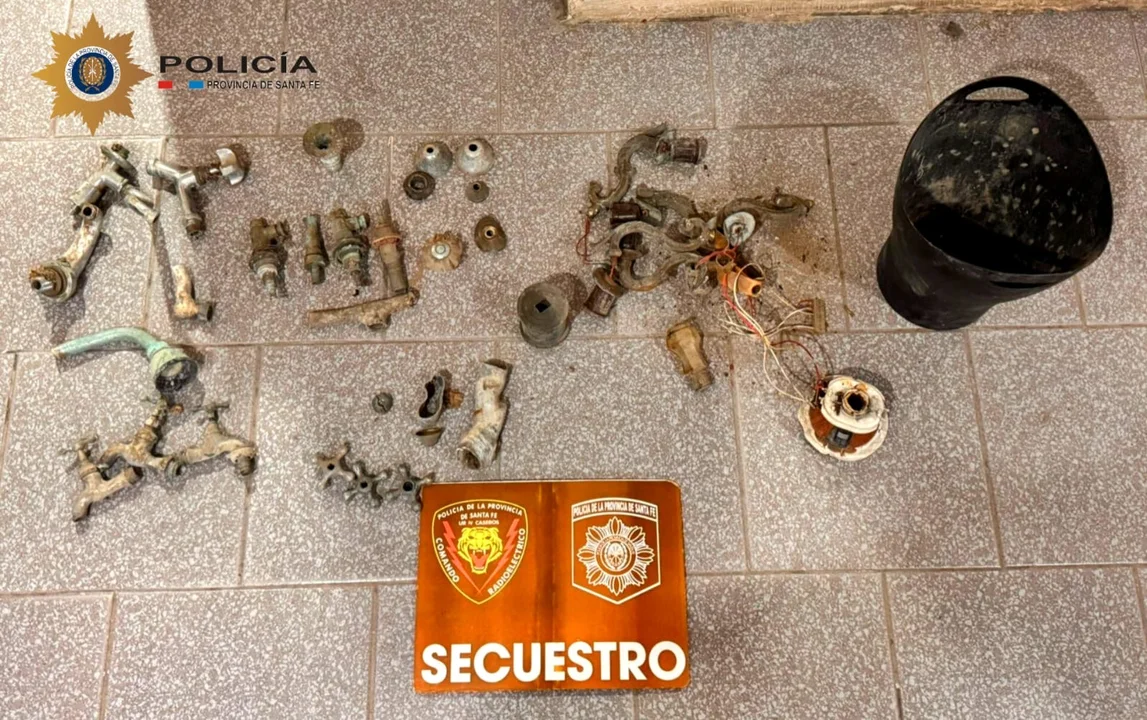 Detienen a un hombre por robo en una vivienda deshabitada
