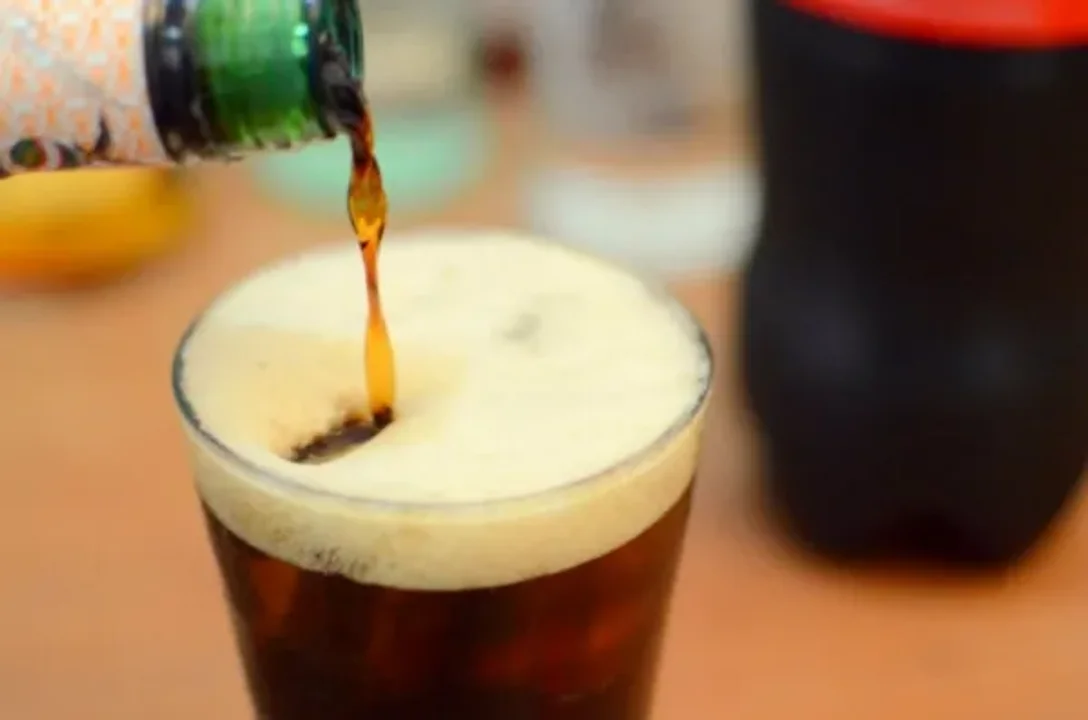 Subastan botellas de Fernet, Aperol y Campari