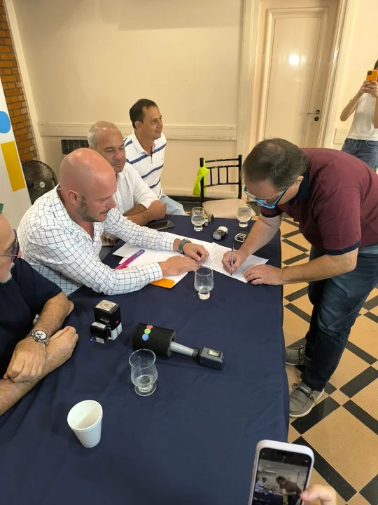 Entrega de 50 millones para infraestructura deportiva