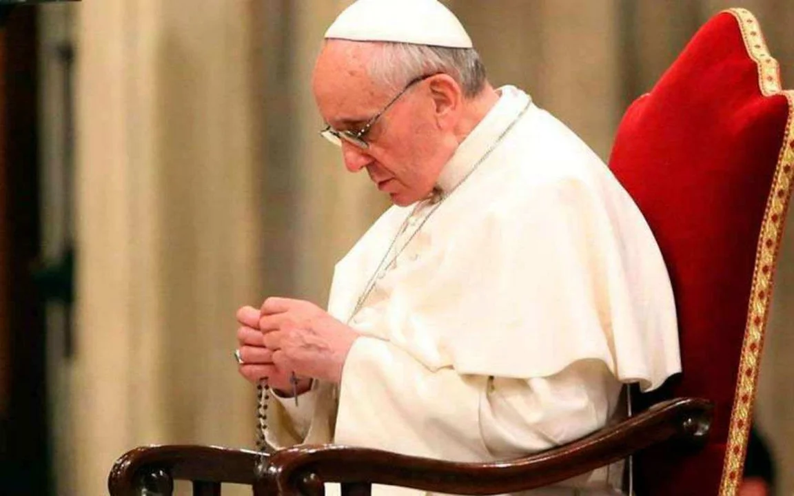 El Papa Francisco se recupera tras una crisis respiratoria: detalles sobre su estado de salud