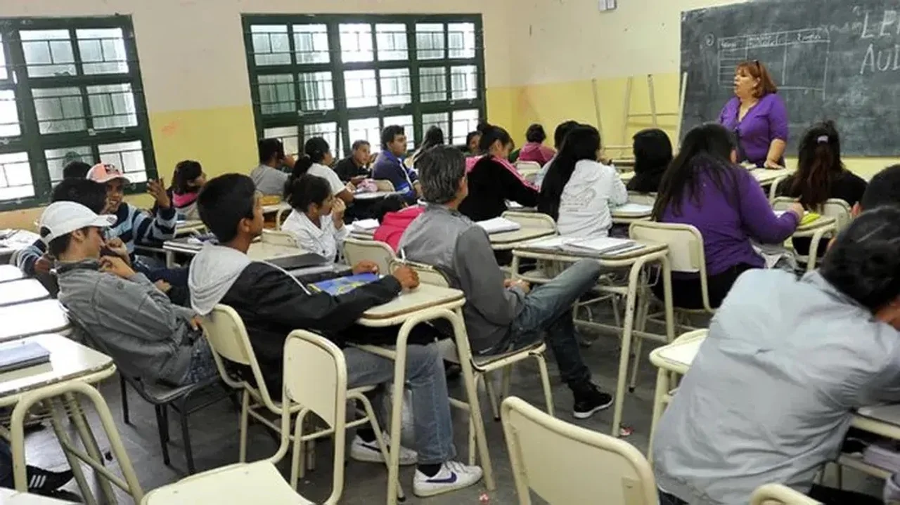 El gobierno abrió la inscripción para vouchers educativos: cómo postularse