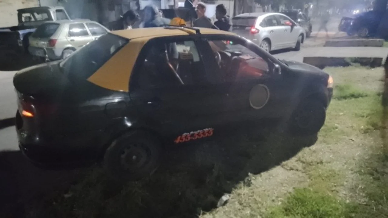 Detuvieron a un falso pasajero que robó la recaudación de un taxista