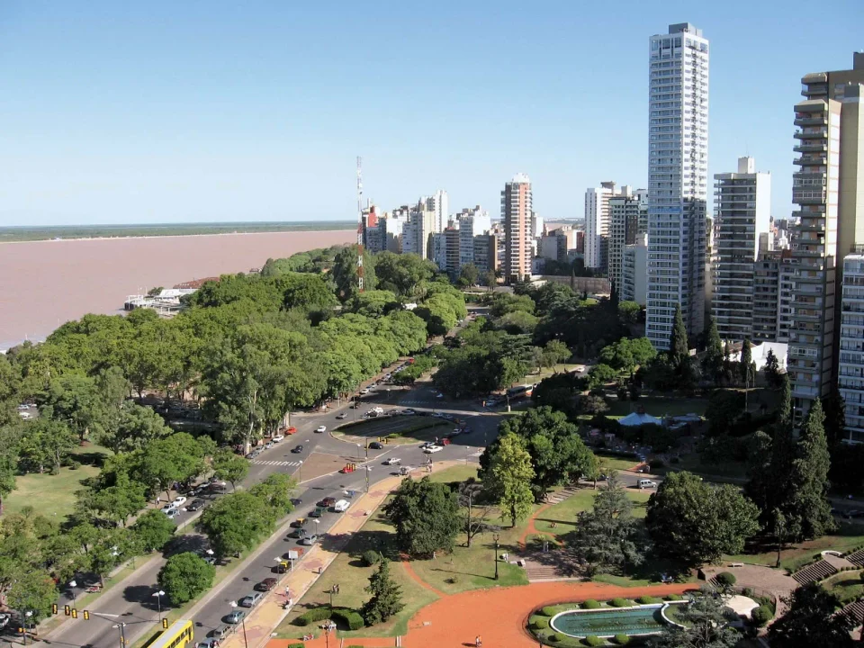 Un domingo electoral a sol pleno en la ciudad