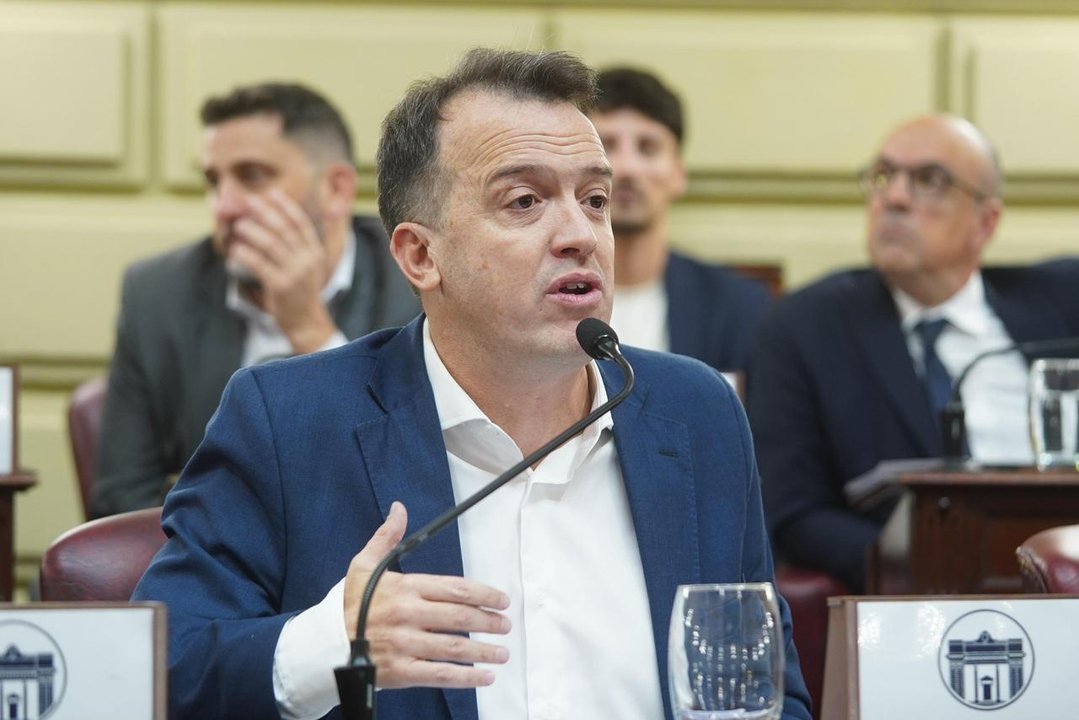 Hay 143 mil santafesinos que buscan un segundo trabajo para llegar a fin de mes