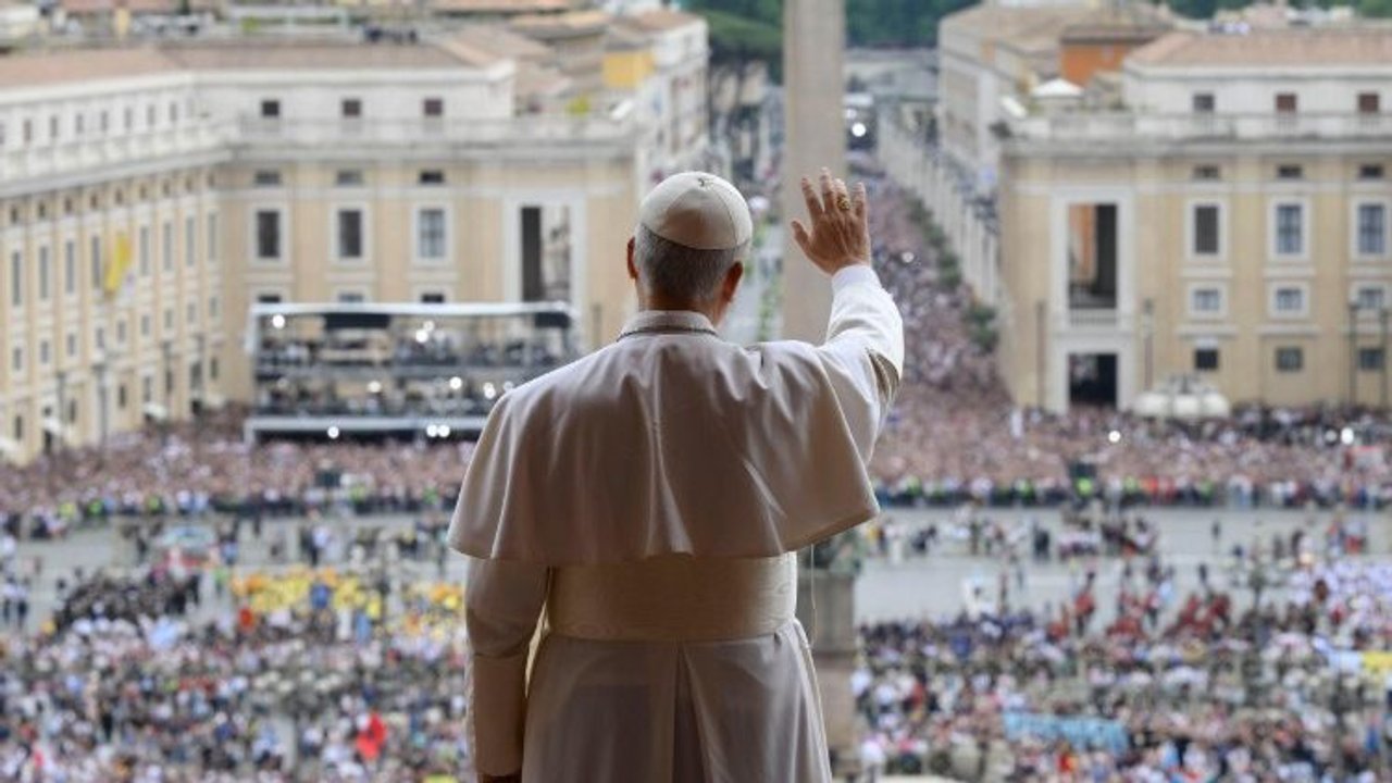 El papa León XIV alertó sobre los ataques a la libertad de prensa